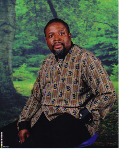 Michael Mckinney Photo 46
