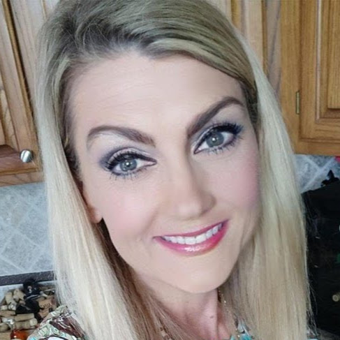 Tina Cox Photo 26