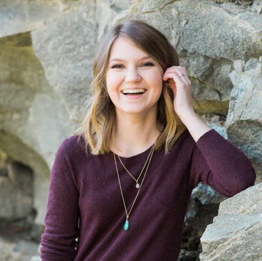 Sarah Garrett Photo 35