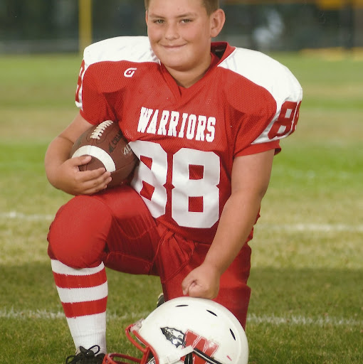 Logan Simmons Photo 33