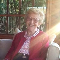 Barbara Huggins Photo 28