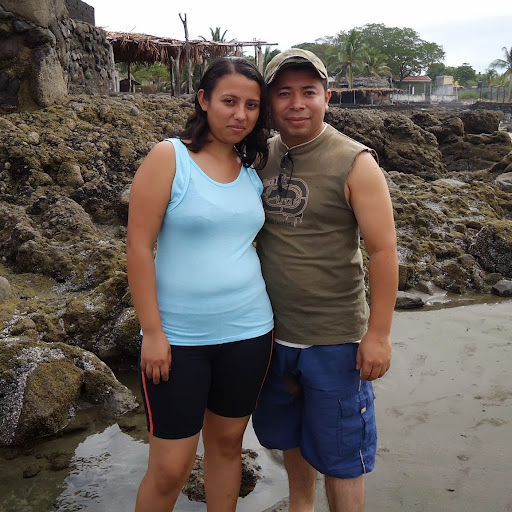 Debbie Castillo Photo 36