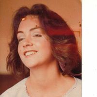 Kelly Wiseman Photo 33