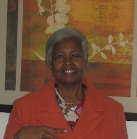 Joan Simon Photo 26