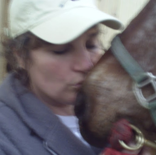 Leah Livingston Photo 23