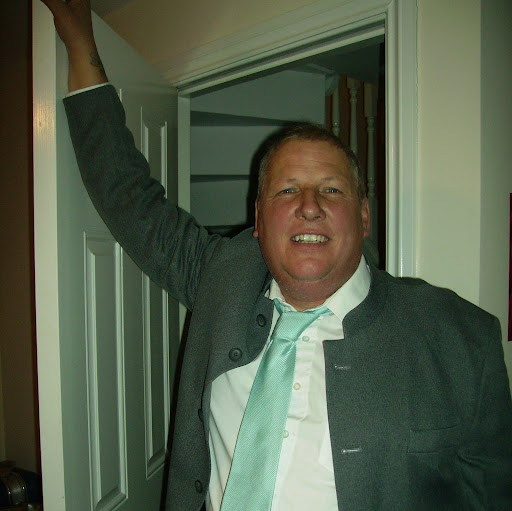 Carl Hilton Photo 21