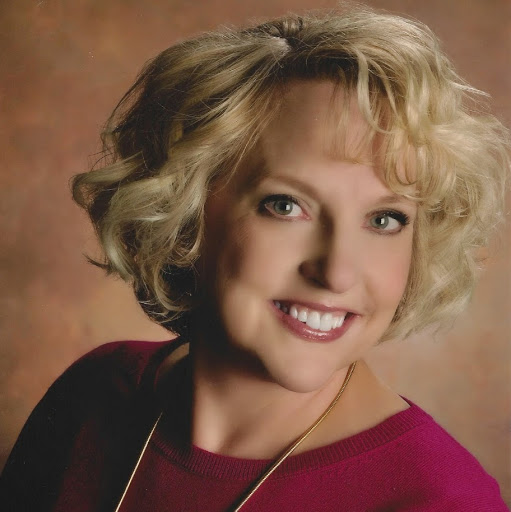 Linda Pratt Photo 14