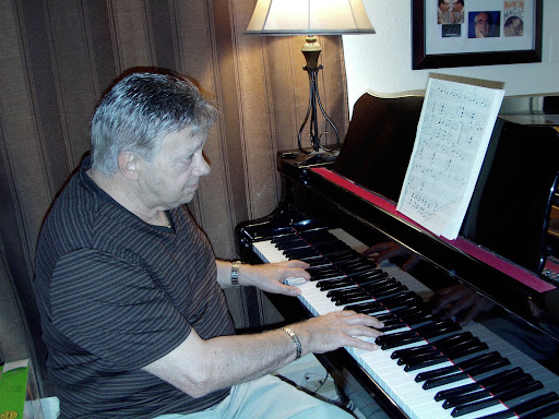 Robert Rubino Photo 30
