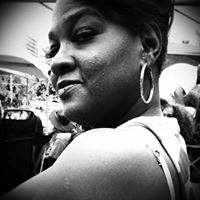 Lisa Walker Photo 16