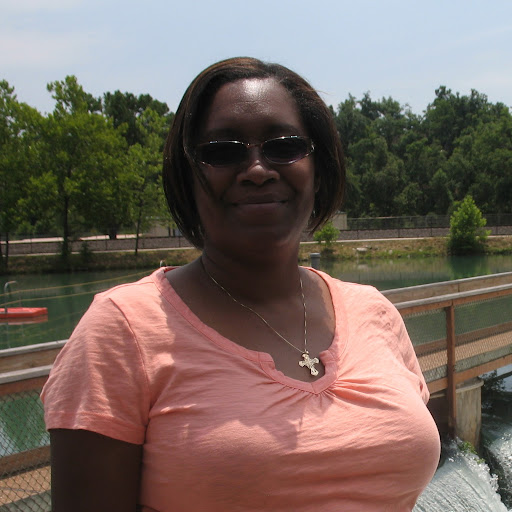 Vivian Sanders Photo 30