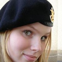 Elisabeth Long Photo 8