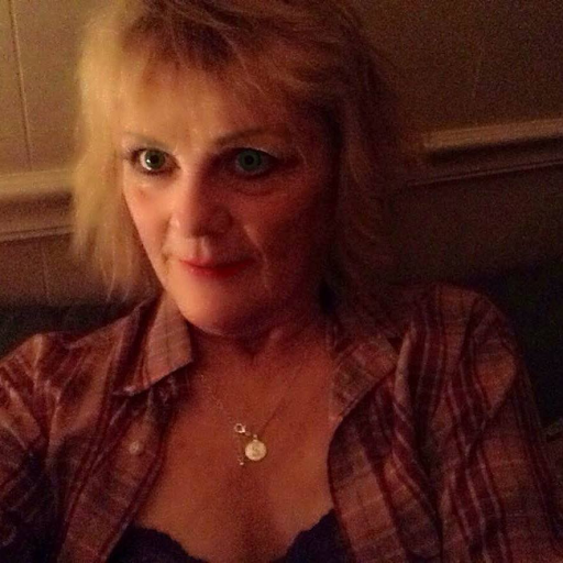 Sharon Chambers Photo 17