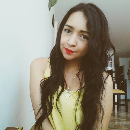 Jennifer Paez Photo 26