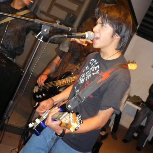Daniel Santiago Photo 15