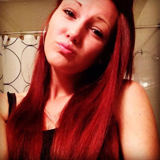 Lindsey Simmons Photo 20
