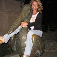 Leslie Garrison Photo 30