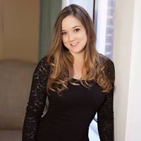 Caroline Thompson Photo 29