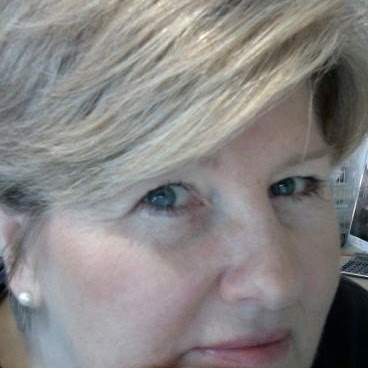Pamela Knapp Photo 17