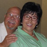 Suzanne Steele Photo 32