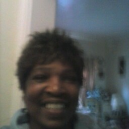 Gloria Barnes Photo 7