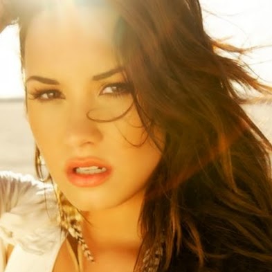 Nicole Mix Photo 9