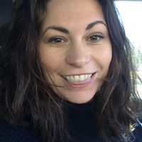 Jenelle Matthews Photo 3
