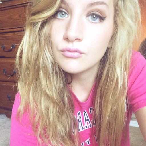 Alyssa Burk Photo 10