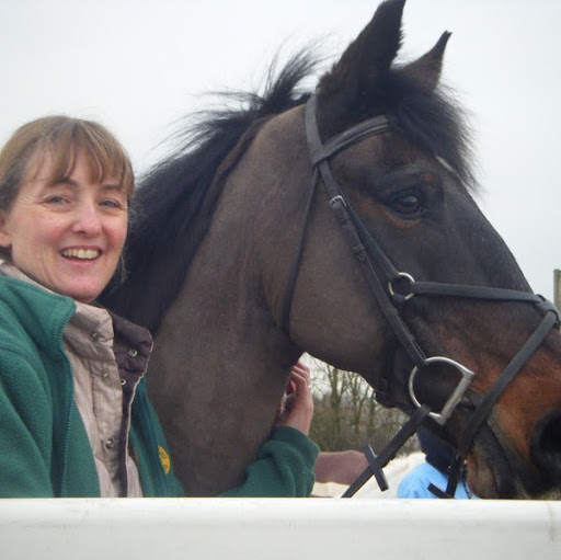 Tanya Robbins Photo 17