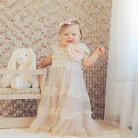 Sara James Photo 9