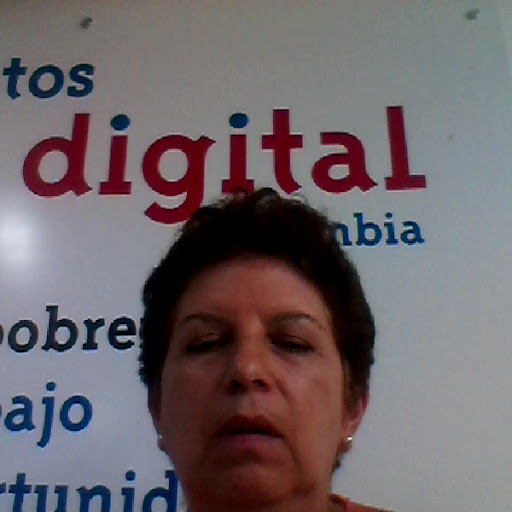 Luz Cardona Photo 2