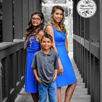 Michele Derrick Photo 19