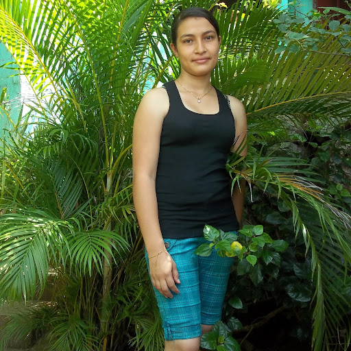 Julia Diaz Photo 31