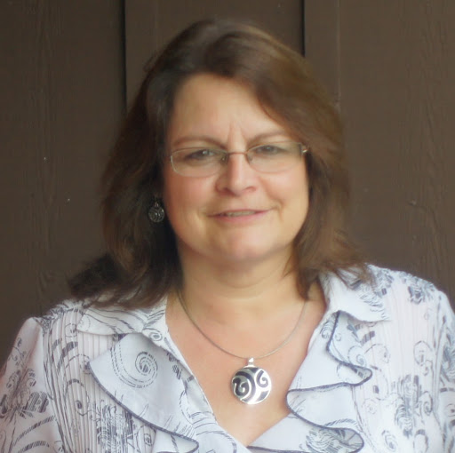 Julie Remington Photo 22