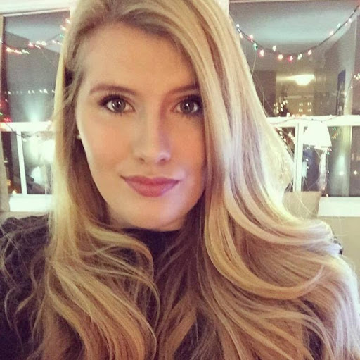 Holly Wallace Photo 10