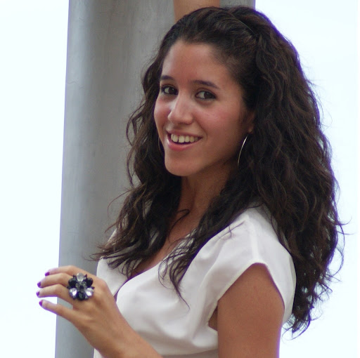 Regina Torres Photo 14
