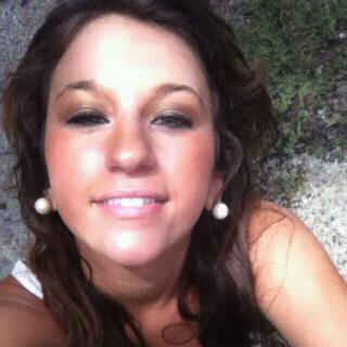 Emily Lee Photo 11