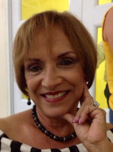 Annie Santiago Photo 12