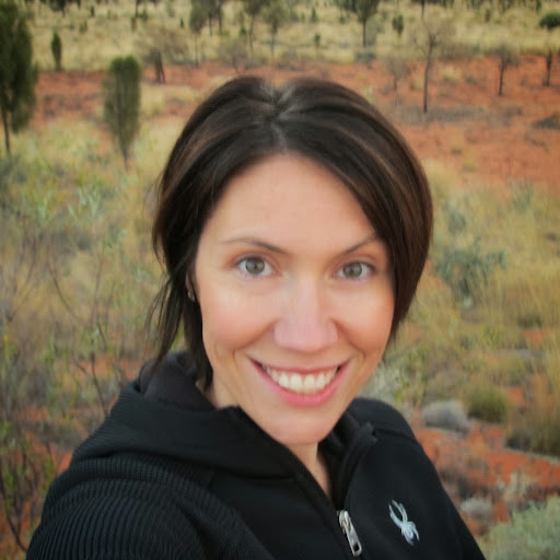 Carrie Jones Photo 17