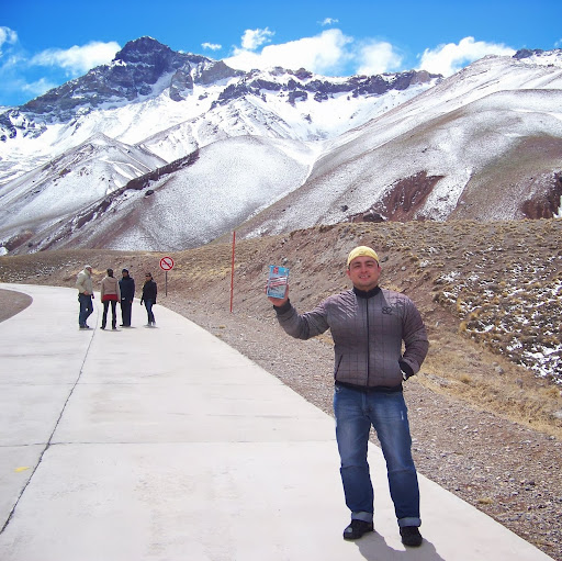 Leonardo Vela Photo 5