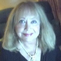 Elizabeth Duncan Photo 21
