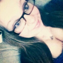 Haley Kelly Photo 2
