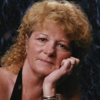 Shirley Gibbons Photo 12