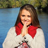 Jennifer Beyer Photo 23