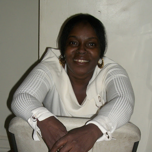 Cynthia Banks Photo 40