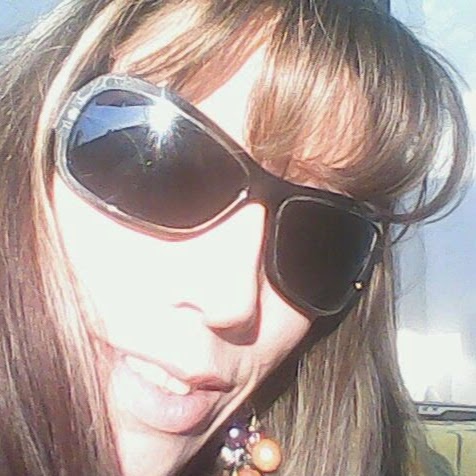 Edith Flores Photo 39