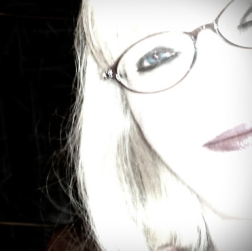 Julie Weldon Photo 2