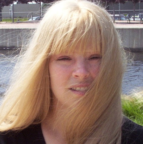 Christine David Photo 33