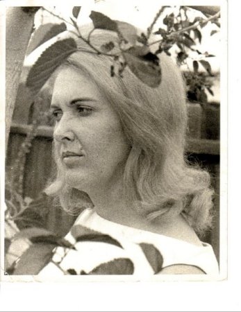 Betty Newman Photo 12