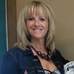 Sue Lockhart Photo 11