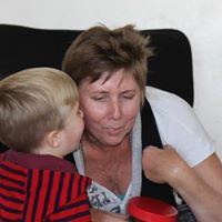 Linda Laird Photo 26